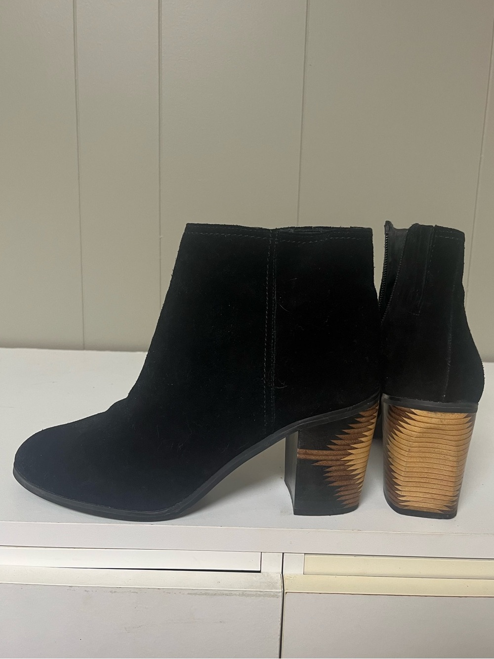 Black Suede Seychelles ankle boots with block heel 
Like New!
